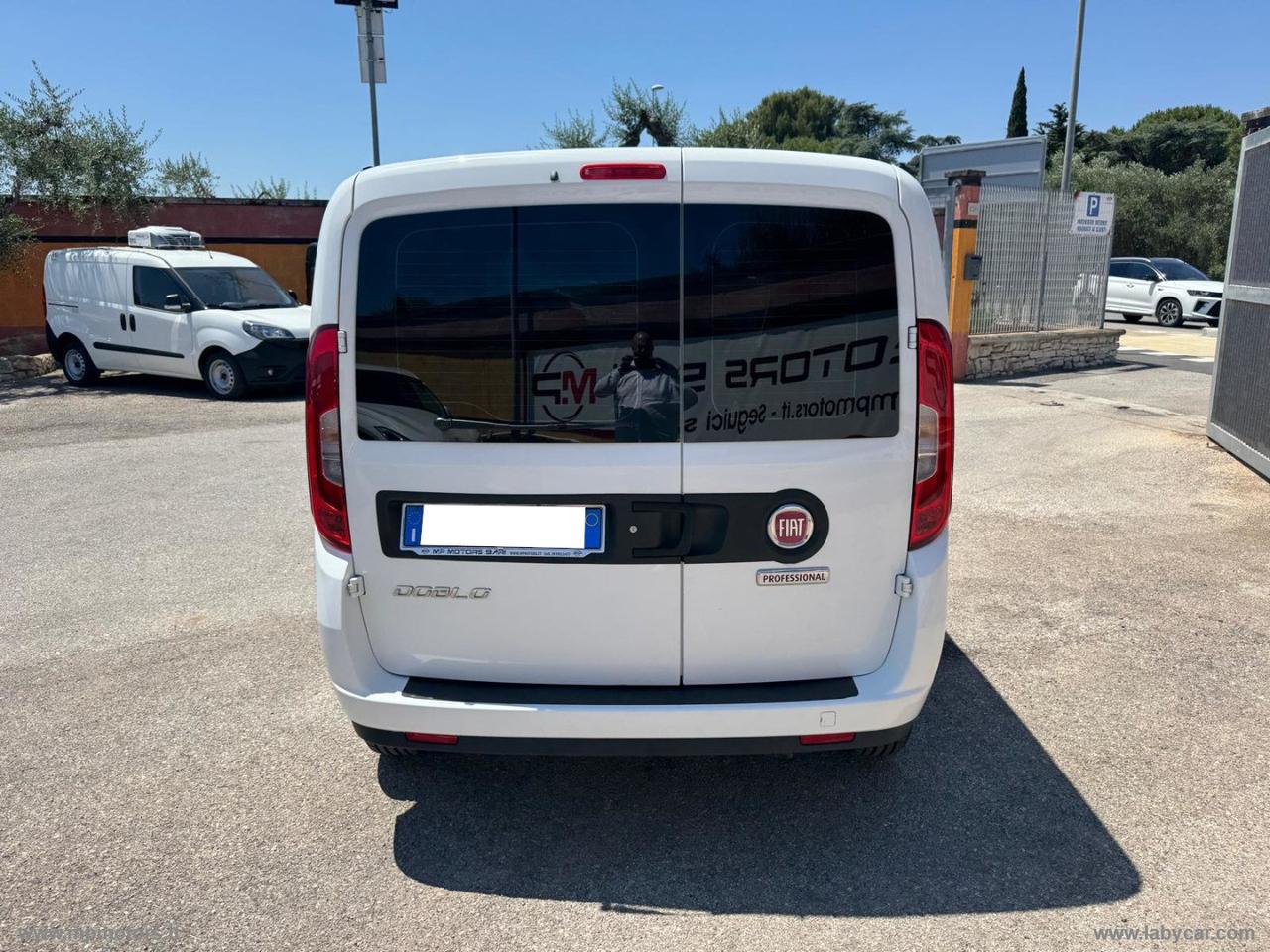 DOBLO COMBI LOUNGE 1.6 MJ 105CV AUTOCARRO
