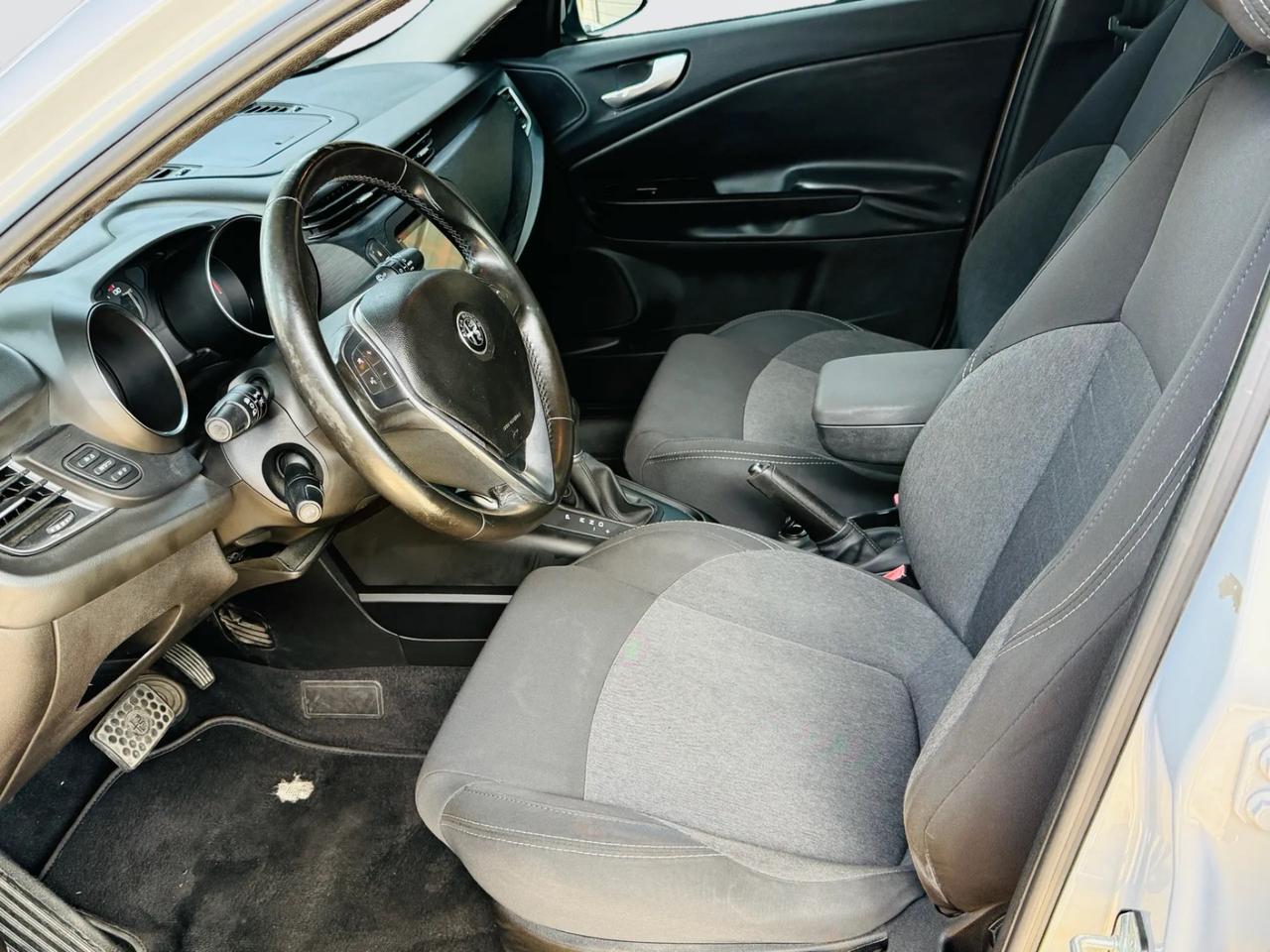 Alfa Romeo Giulietta 1.6 MTJ AUTOMATICA 120 CV Super*RESTYLING*NEOPATENTATI*