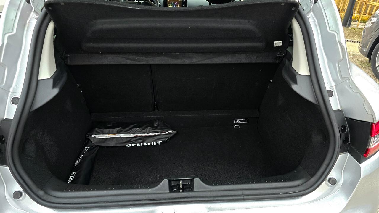 Renault Clio dCi 8V 75 CV 5 porte Moschino Zen