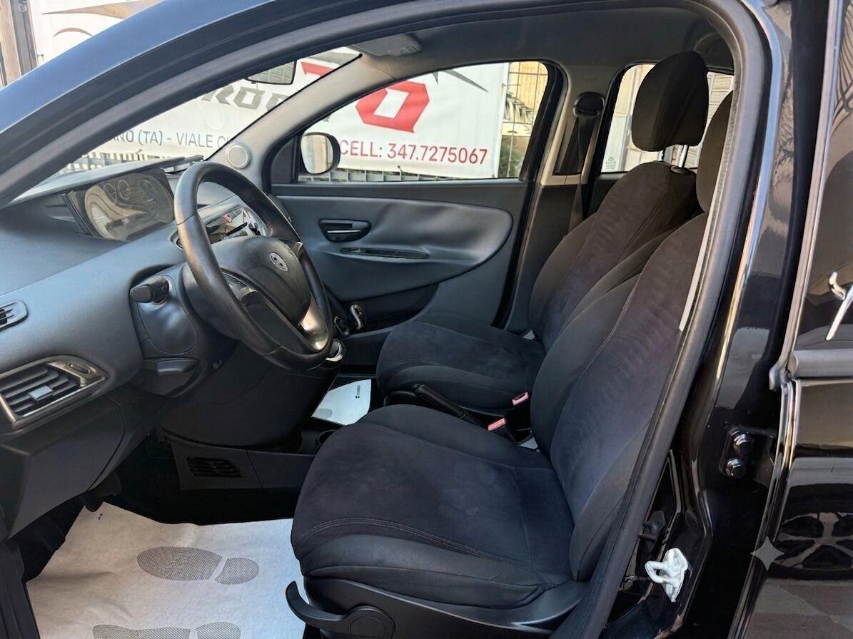 Lancia Ypsilon 1.2 Gold