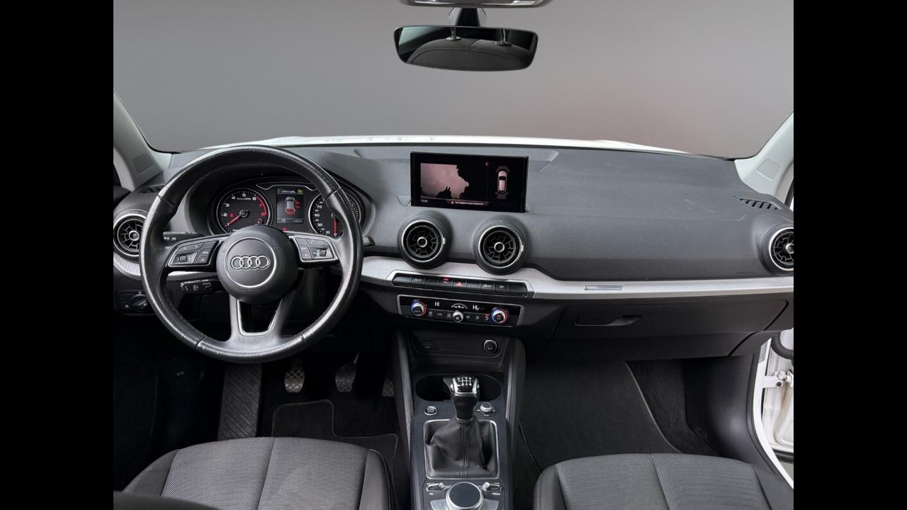 AUDI Q2 I 2021 - Q2 30 1.0 tfsi Admired