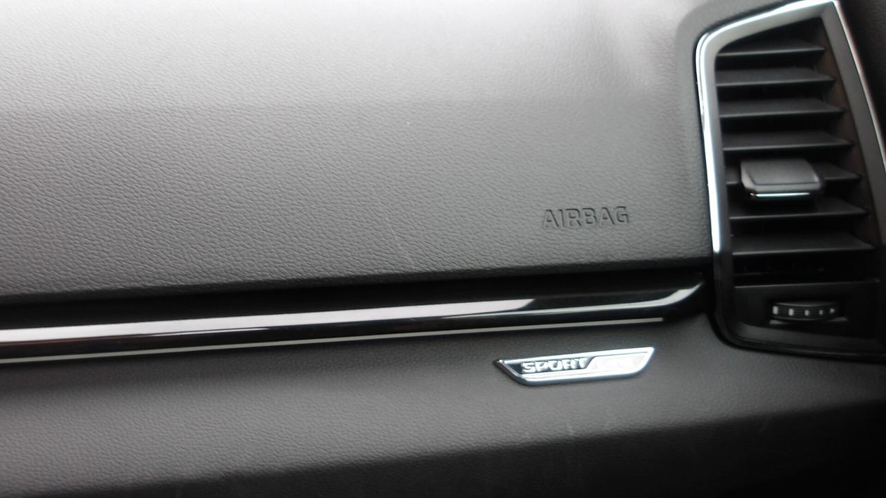 SKODA KAROQ 1.6 DIESEL-AUTO-RETROC-PREZZO PROMO!