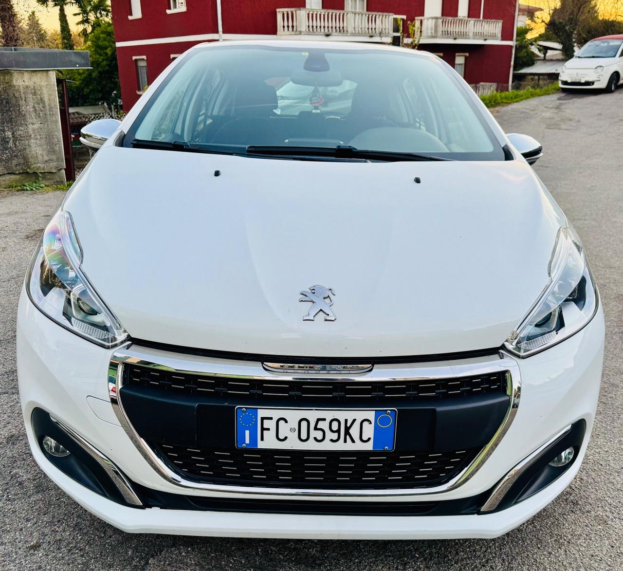 Peugeot 208 PureTech 82 5 porte Allure Ok Neopatentati