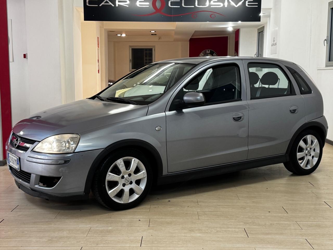 Opel Corsa 1.0i 12V cat 5 porte Silverline