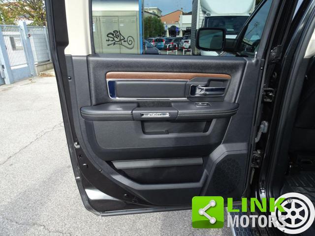 DODGE RAM 1500 AWD 5.7L V8 401CV LARAMIE AUTOCARRO