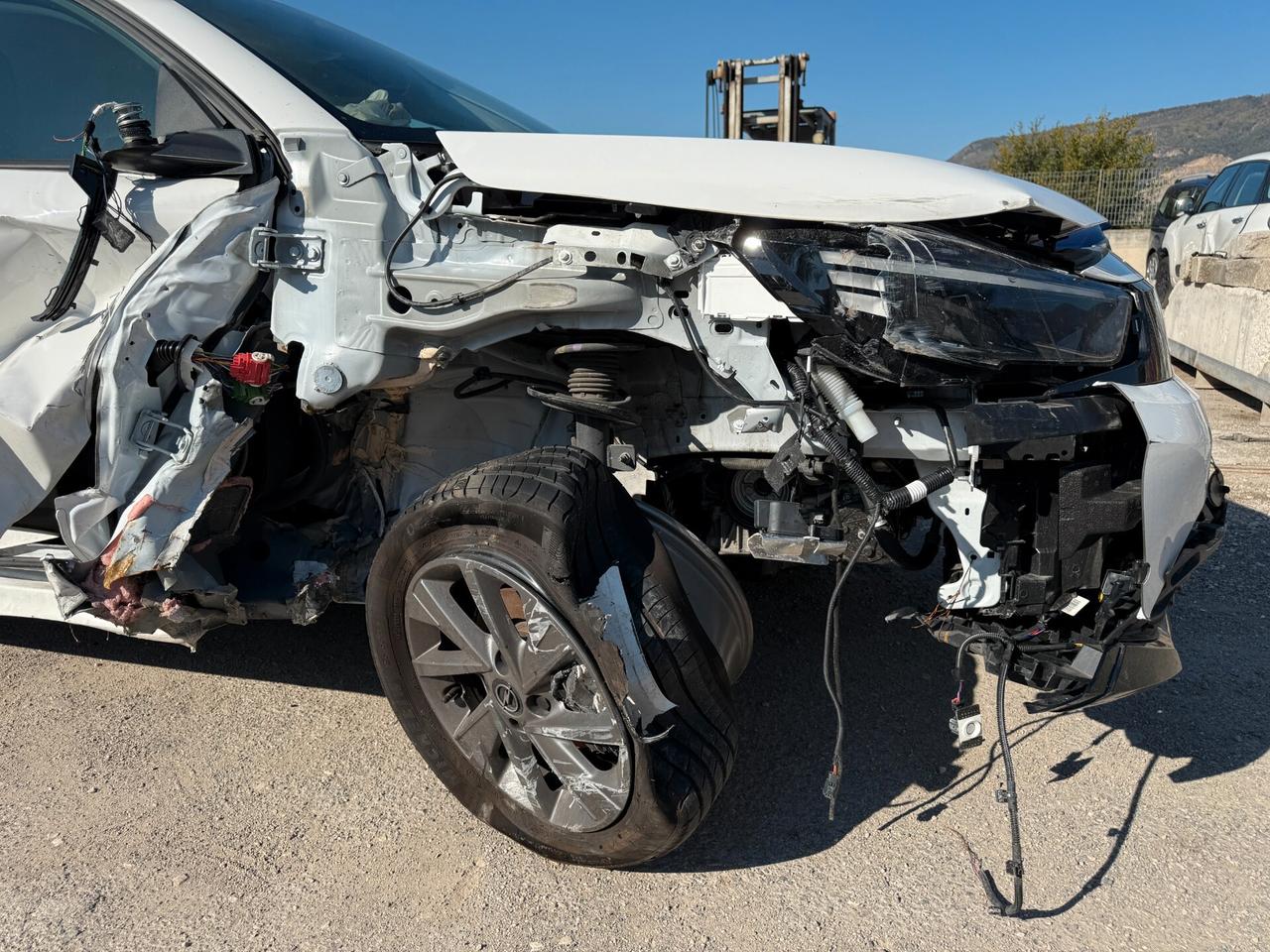 OPEL CORSA 2024 1.2 BENZ/GPL 75 CV *SINISTRATA