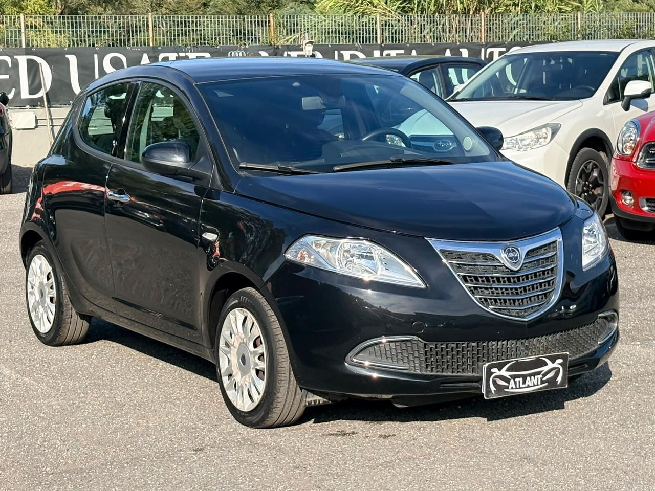 Lancia Ypsilon 1.2 69 CV 5 porte GPL Ecochic Platinum