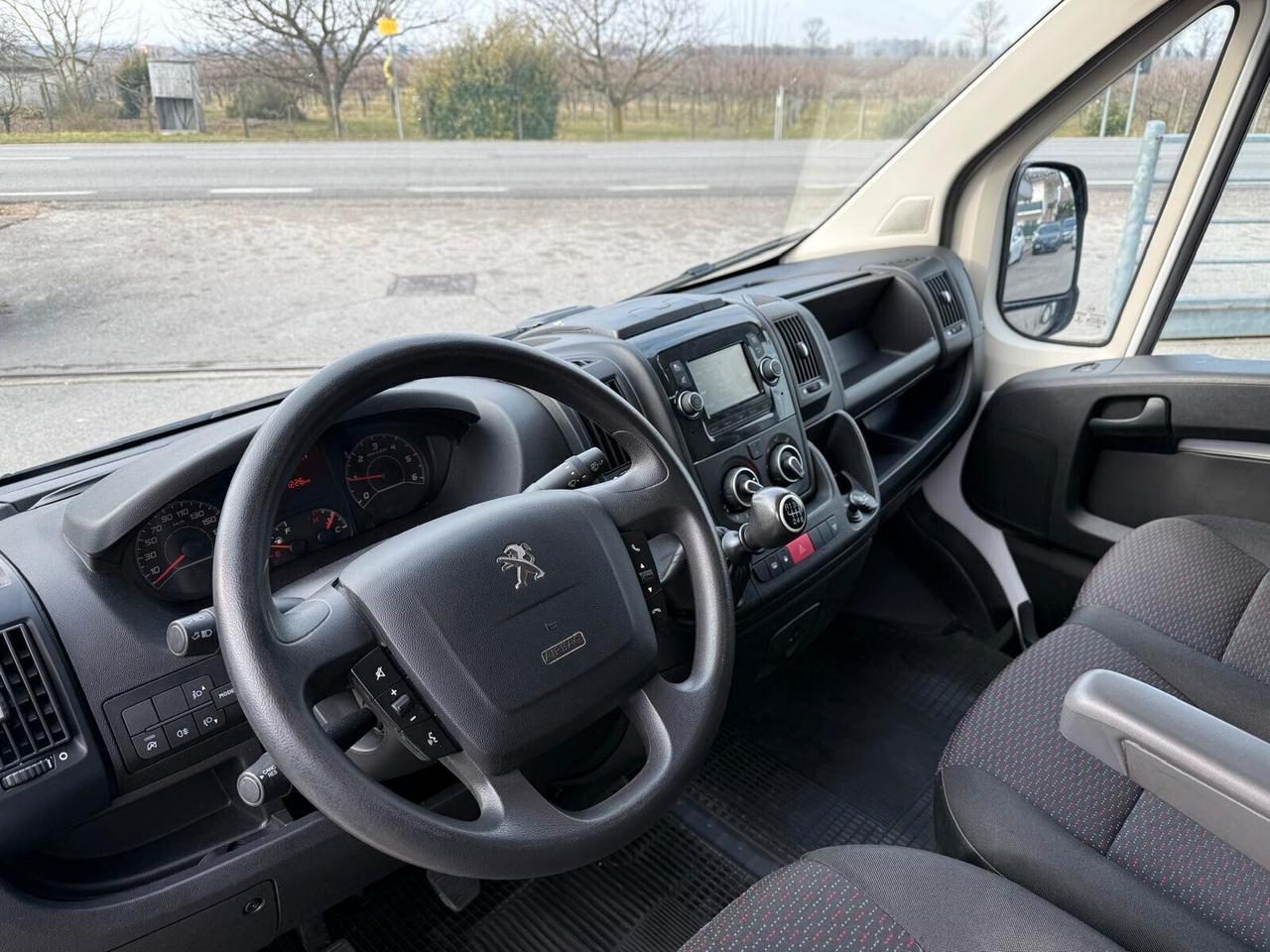 Peugeot Boxer 330 2.2 BlueHDi 140 S&S PC-TN Furgone