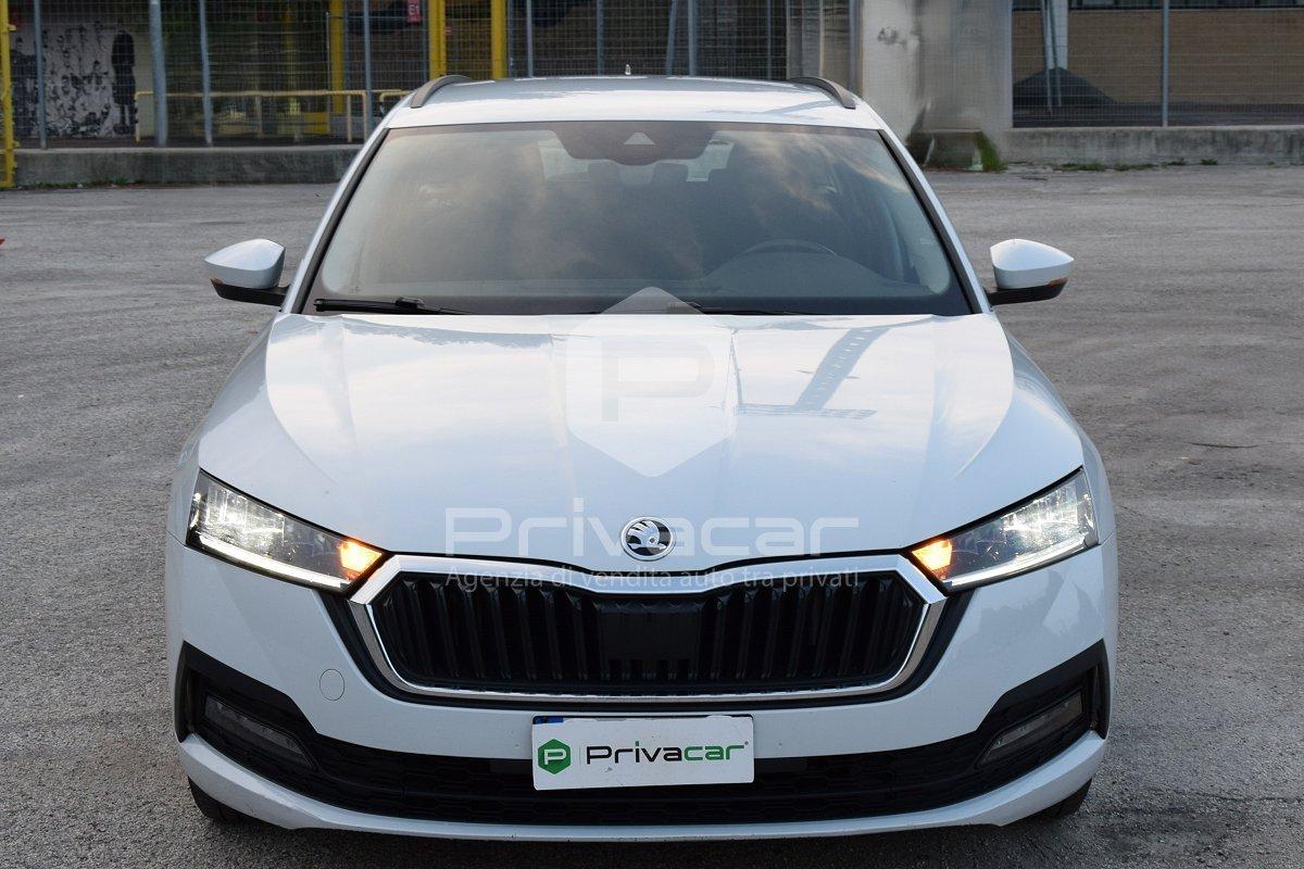 SKODA Octavia 2.0 TDI EVO SCR DSG Wagon Executive