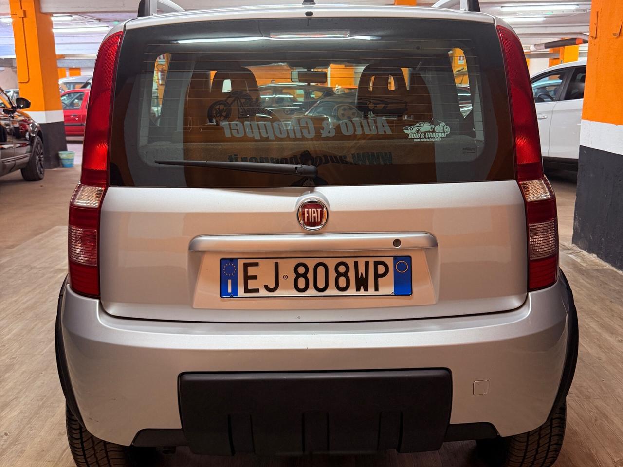FANTASTICA FIAT PANDA 4x4 CON SOLI 45.840 KM IN CONDIZIONI DA VETRINA