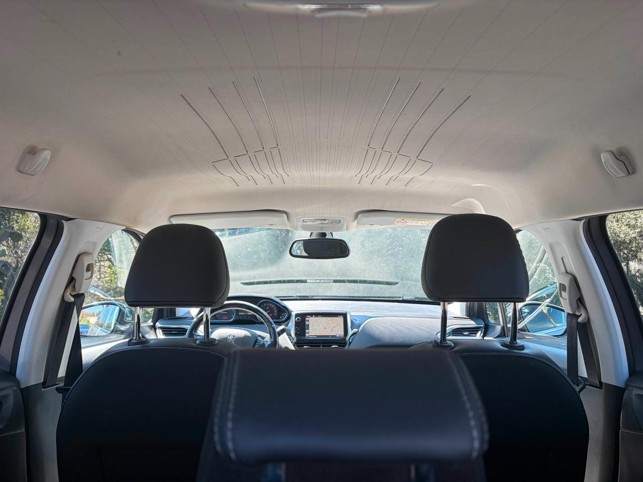 Peugeot 2008 BlueHDi 100 Allure