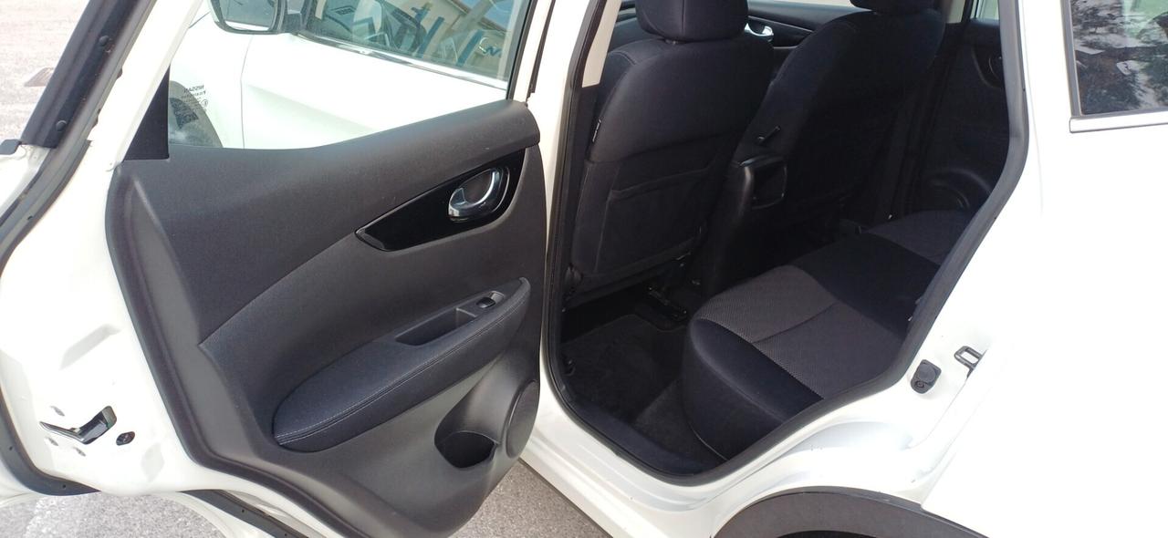 Nissan Qashqai 1.5 dCi Tekna