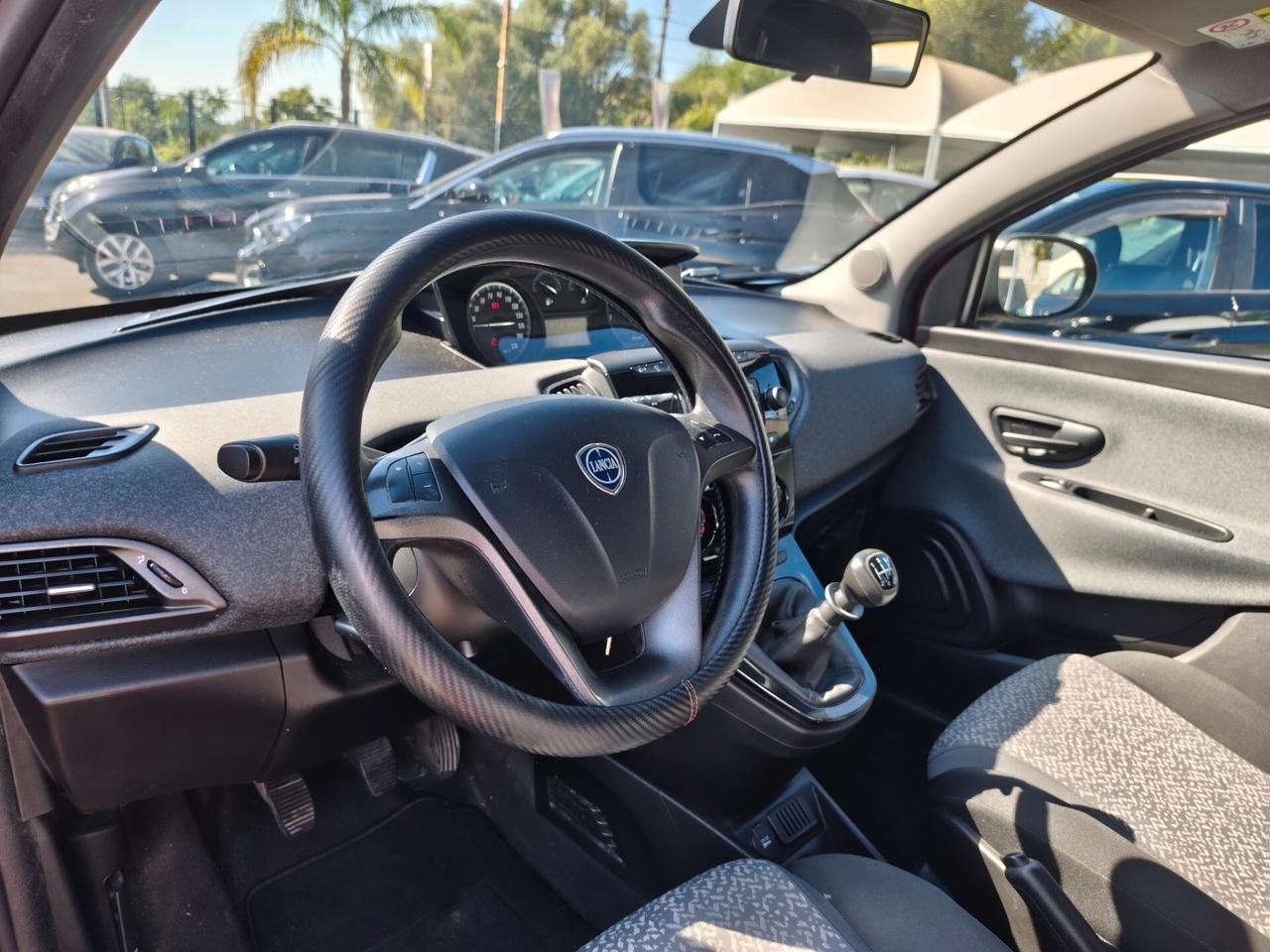 Lancia Ypsilon 0.9 TwinAir 5 porte Metano Ecochic Gold