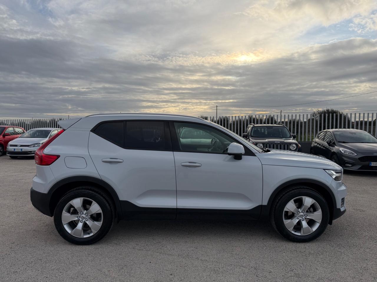 VOLVO XC40 2.0 D3 150CV MANUALE FULL LED MY20