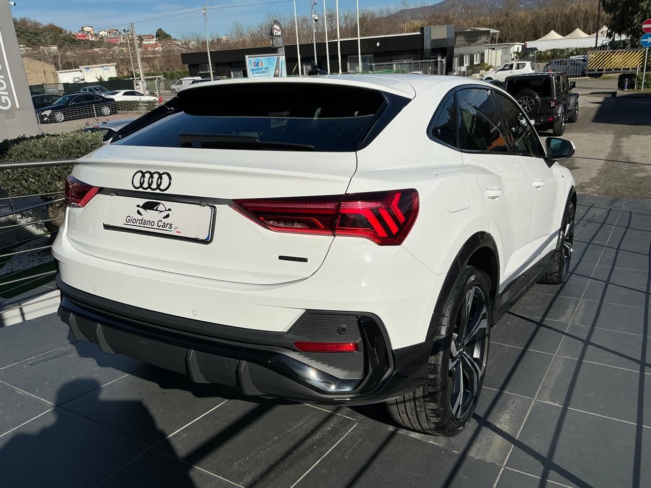 Audi Q3 40 TDI quattro S tronic S line edition