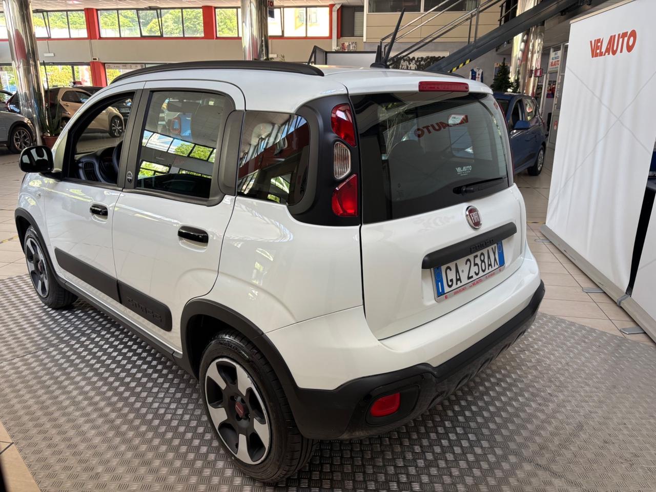 Fiat Panda 1.2 Connected by Wind