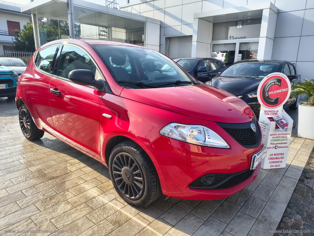 LANCIA Ypsilon 1.2 69 CV 5p. GPL Ecochic Ele.Bl