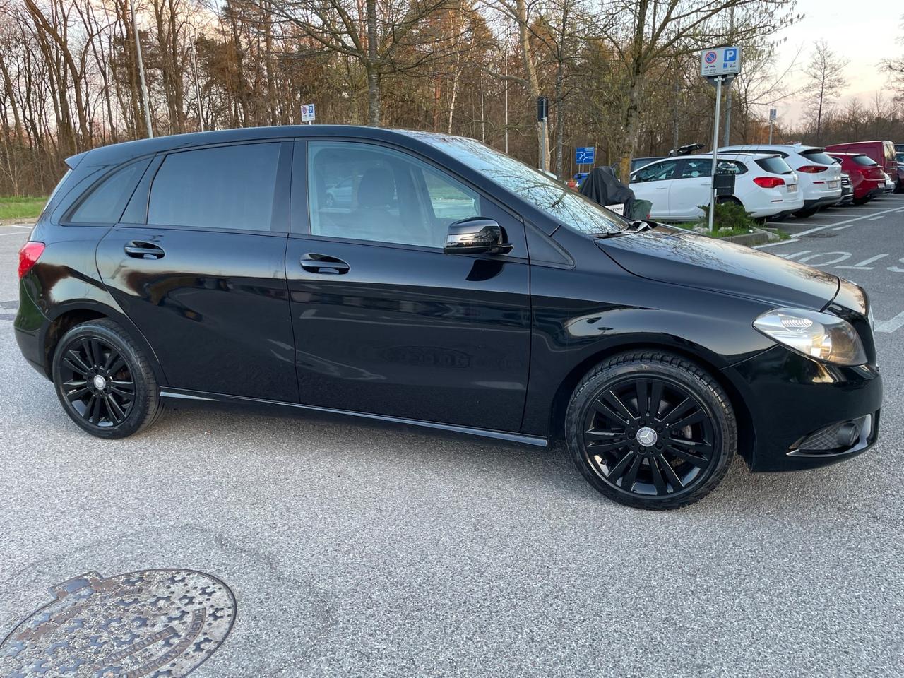 Mercedes-benz B 180 Premium * SOLO 87000 Km