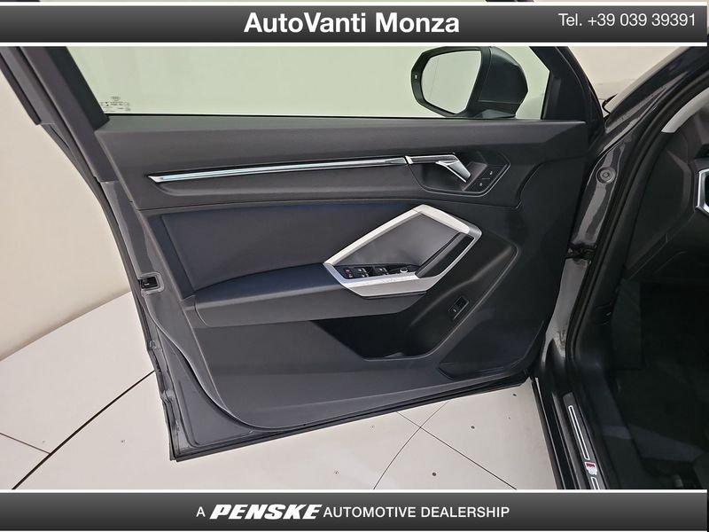 Audi Q3 Sportback 40 TDI quattro S tronic Business Plus