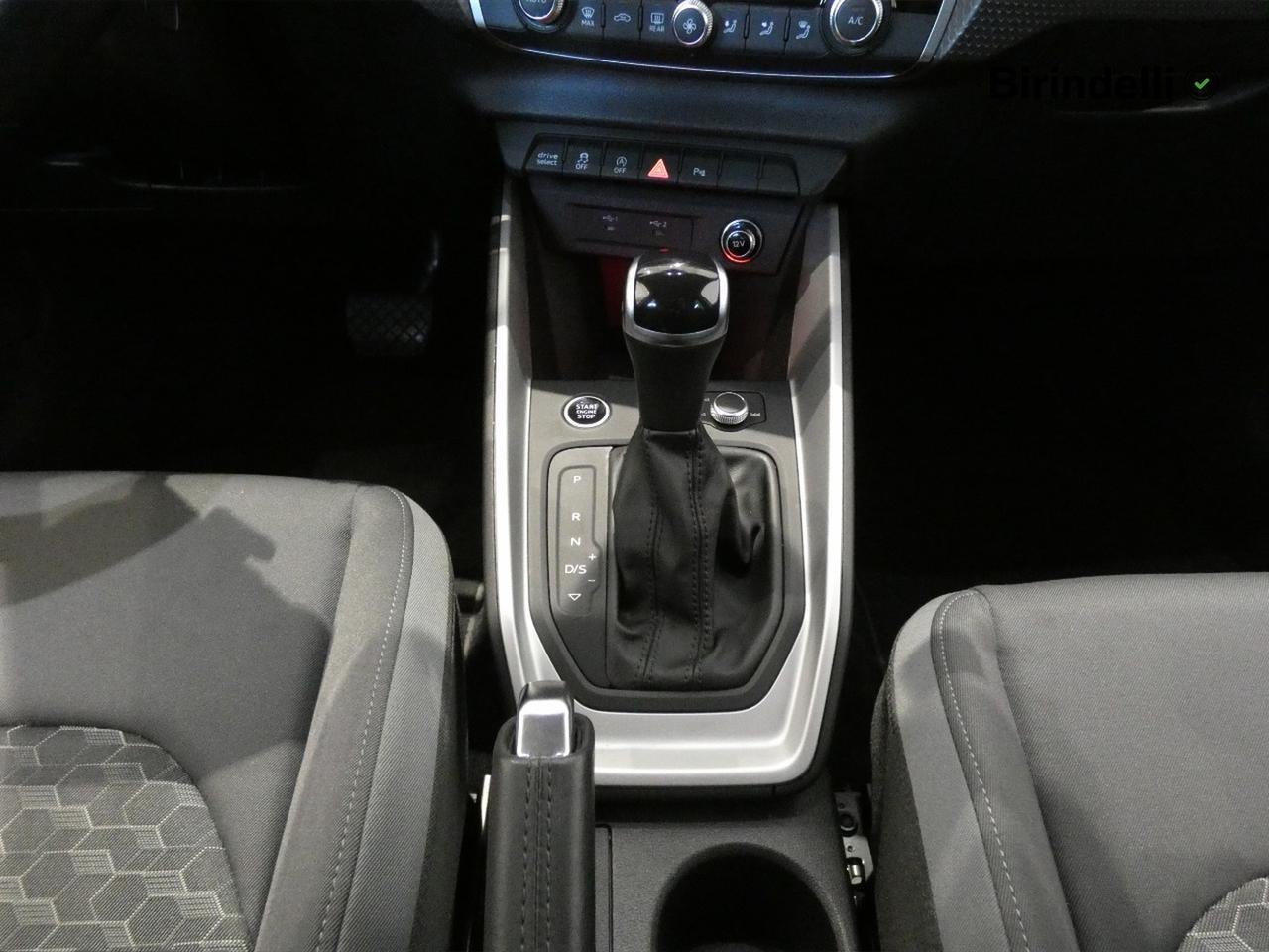 AUDI A1 2ª serie - A1 SPB 30 TFSI S tronic S line edition