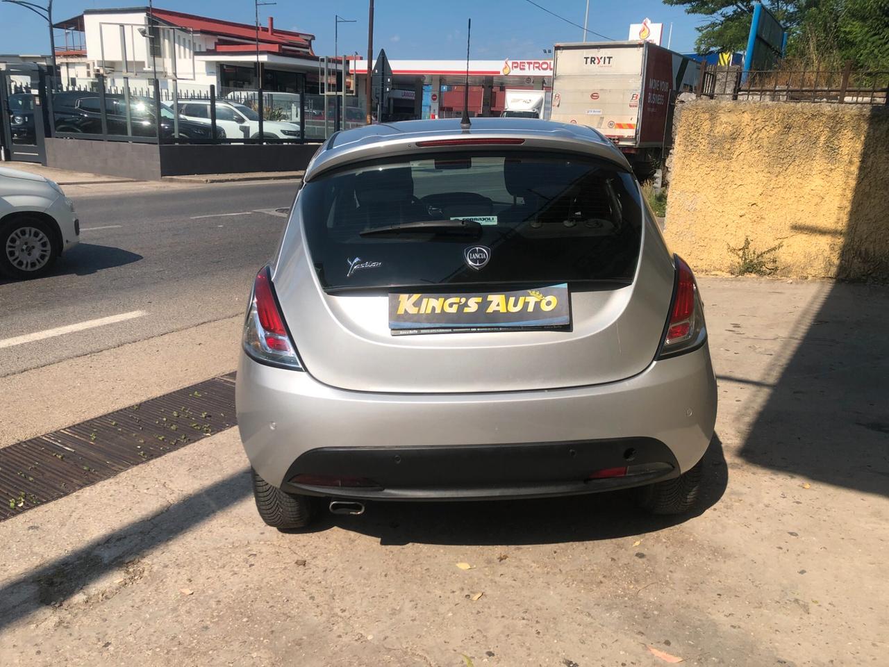 Lancia Ypsilon 1.2 69 CV 5 porte GPL