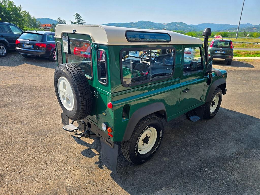Land Rover Defender 90 2.5 Td5 Station Wagon E