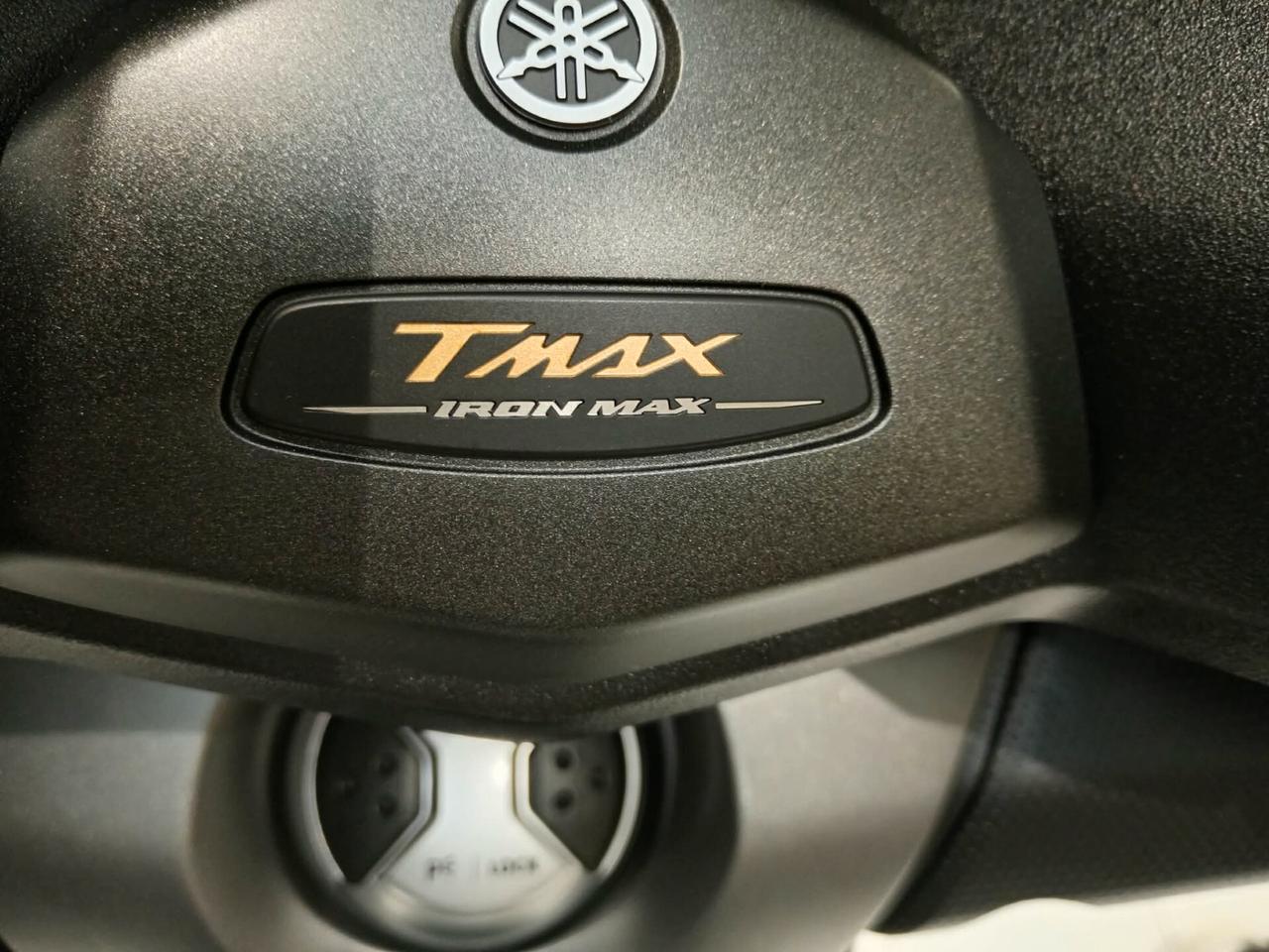 Yamaha TMAX 530 IRON MAX