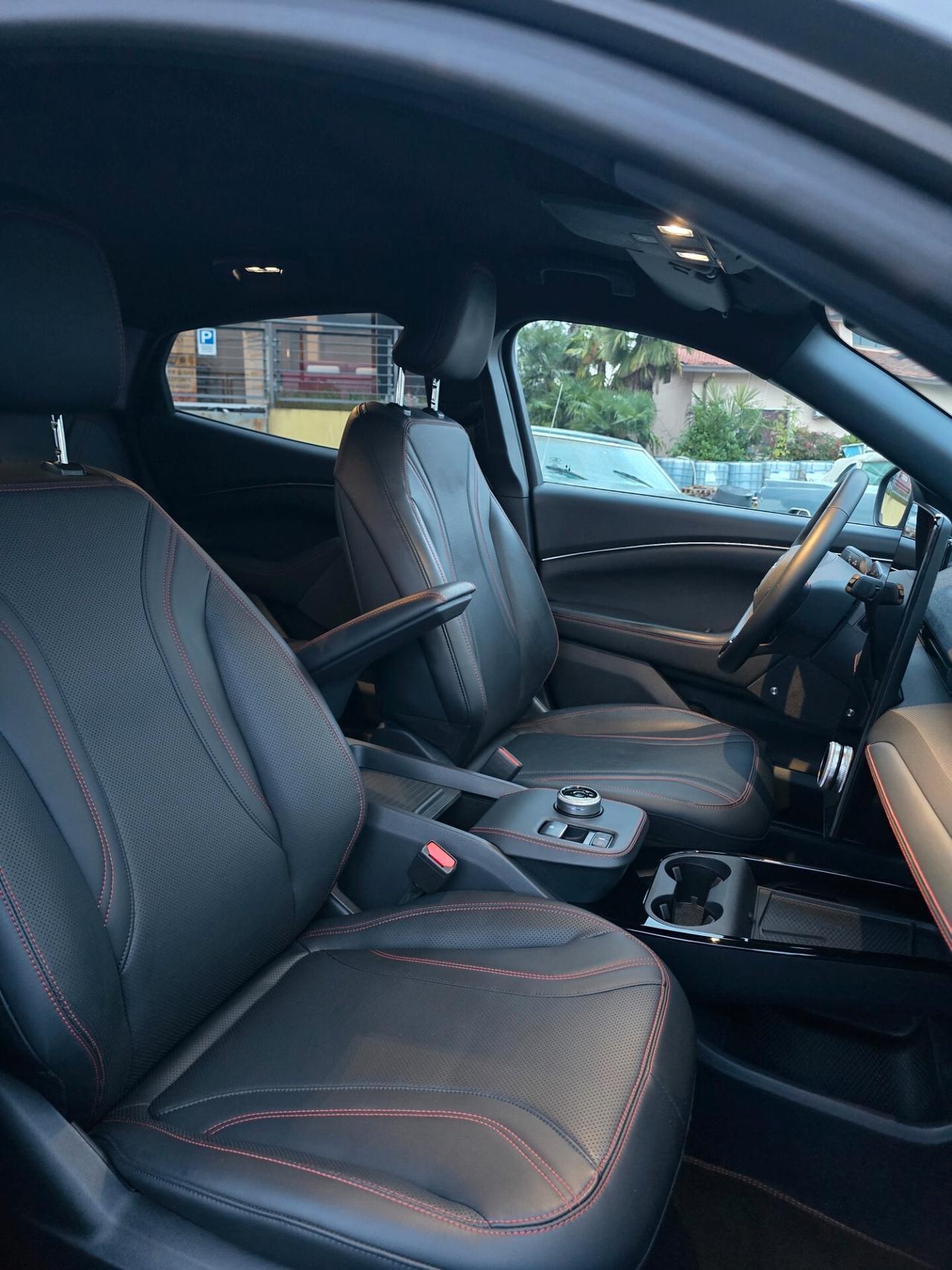 Ford Mustang AWD RANGE EXTENDED