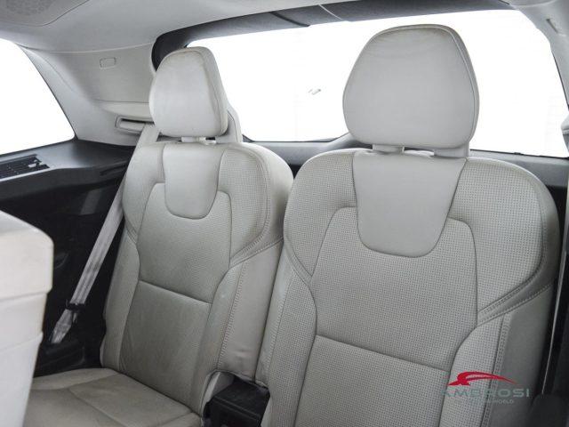 VOLVO XC90 D5 AWD Geartronic 7 posti Momentum