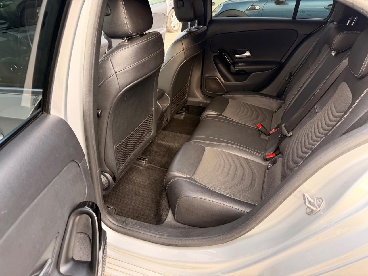 Mercedes-benz A 180 d Automatic Business