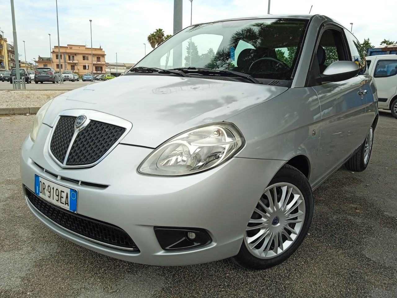 Lancia Ypsilon 1.2 Argento