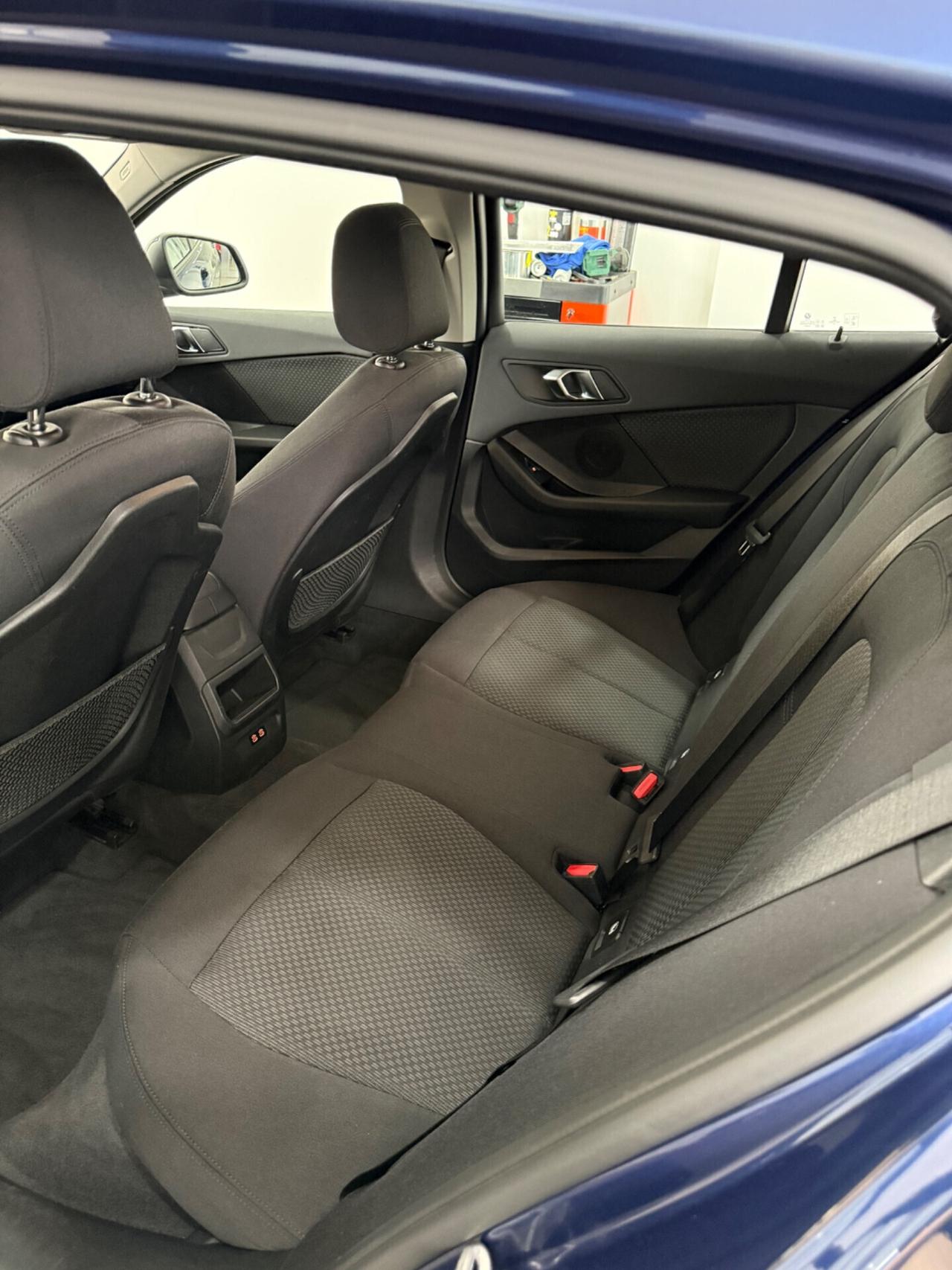 Bmw 116 116d 5p. Sport uni proprietario 15-10- 2020