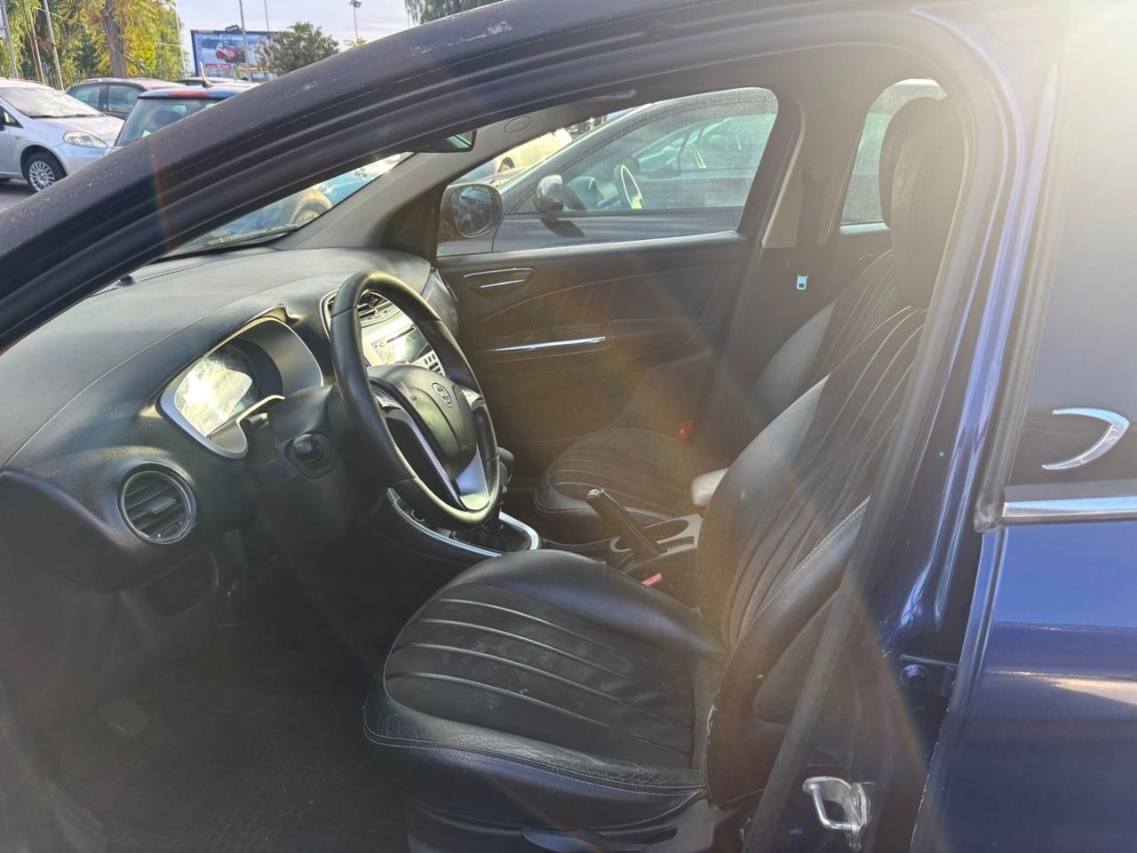 Lancia Delta 1.6 MJT DPF Platino