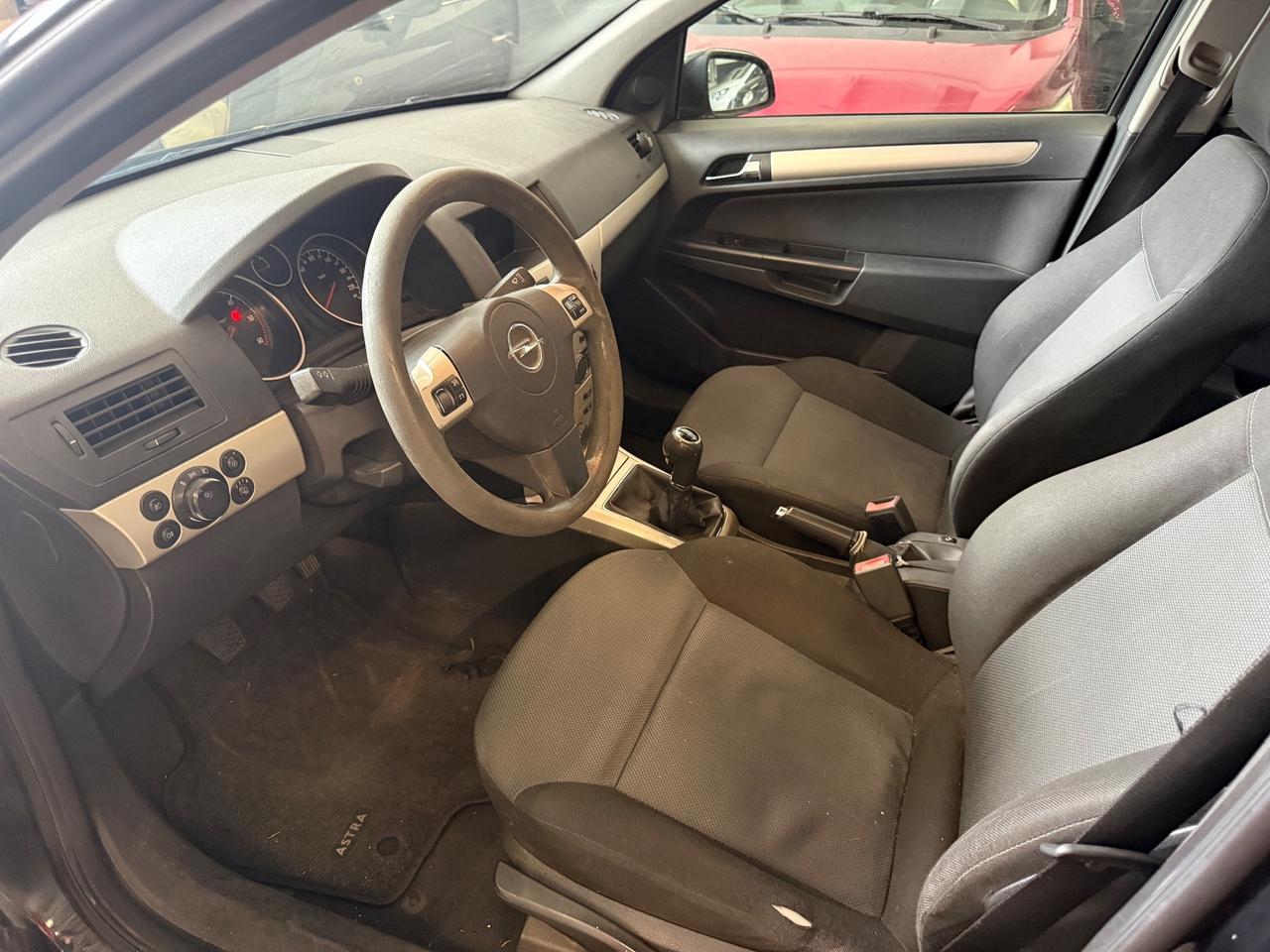 Opel Astra 1.7 CDTI 101CV 5 porte Cosmo