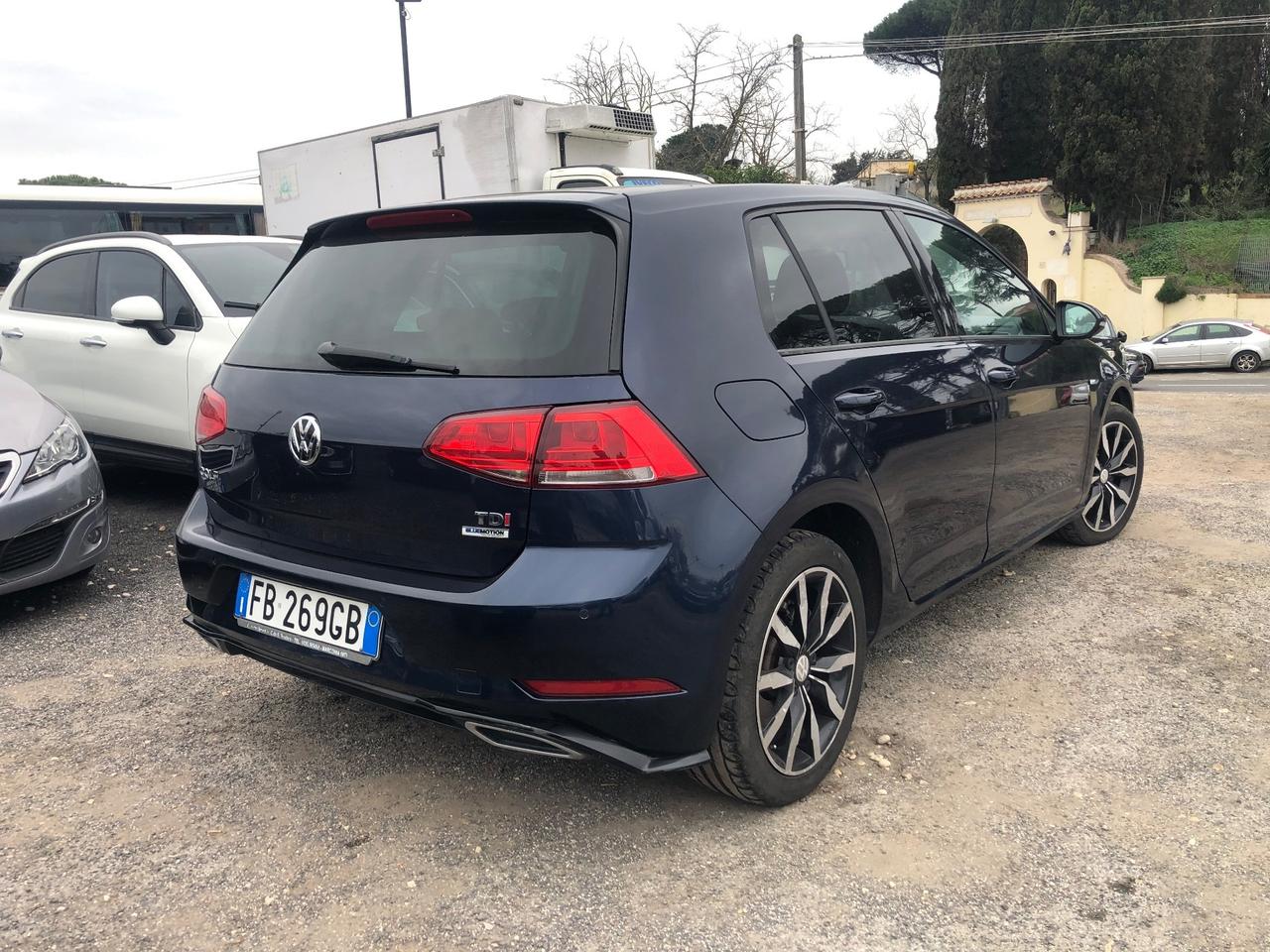 Volkswagen Golf 2.0 TDI 5p. Highline BlueMotion garanzia 12 mesi