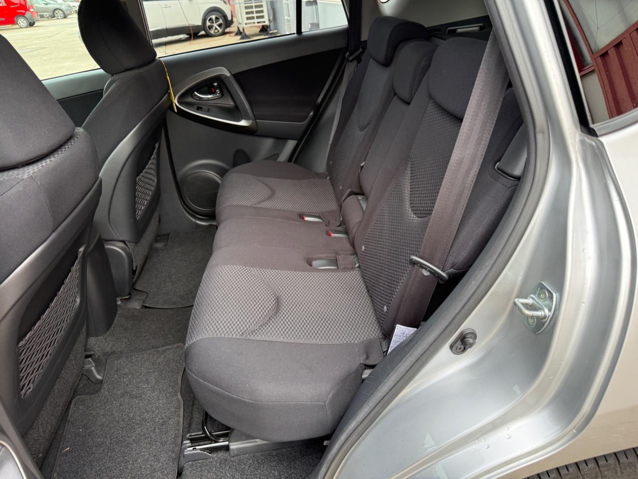 Toyota RAV 4 RAV4 2.2 D-4D 150 CV DPF 4X4
