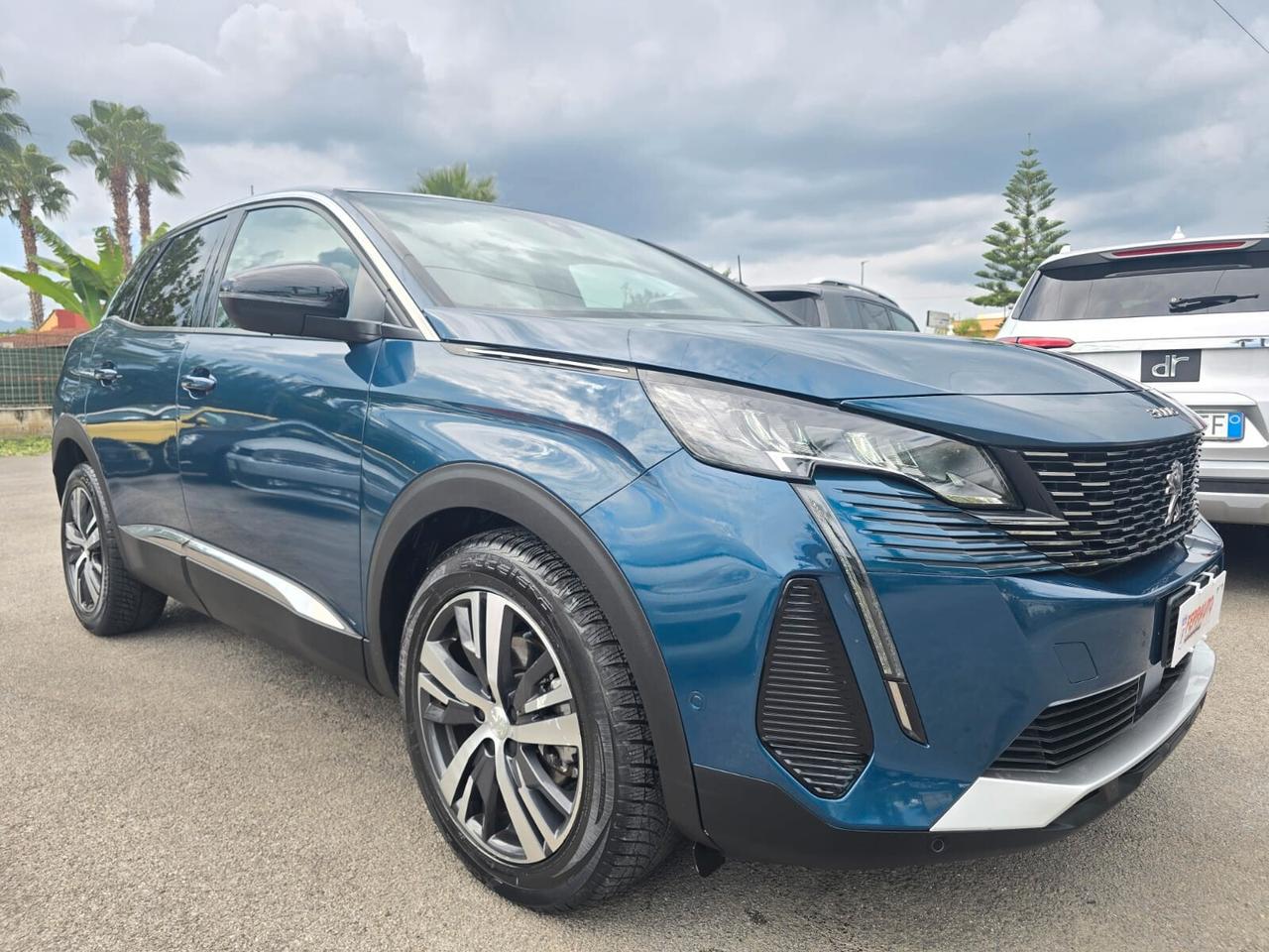 PEUGEOT 3008 1.5BLUEHDI 130CV AUTOM ALLURE PACK FULL