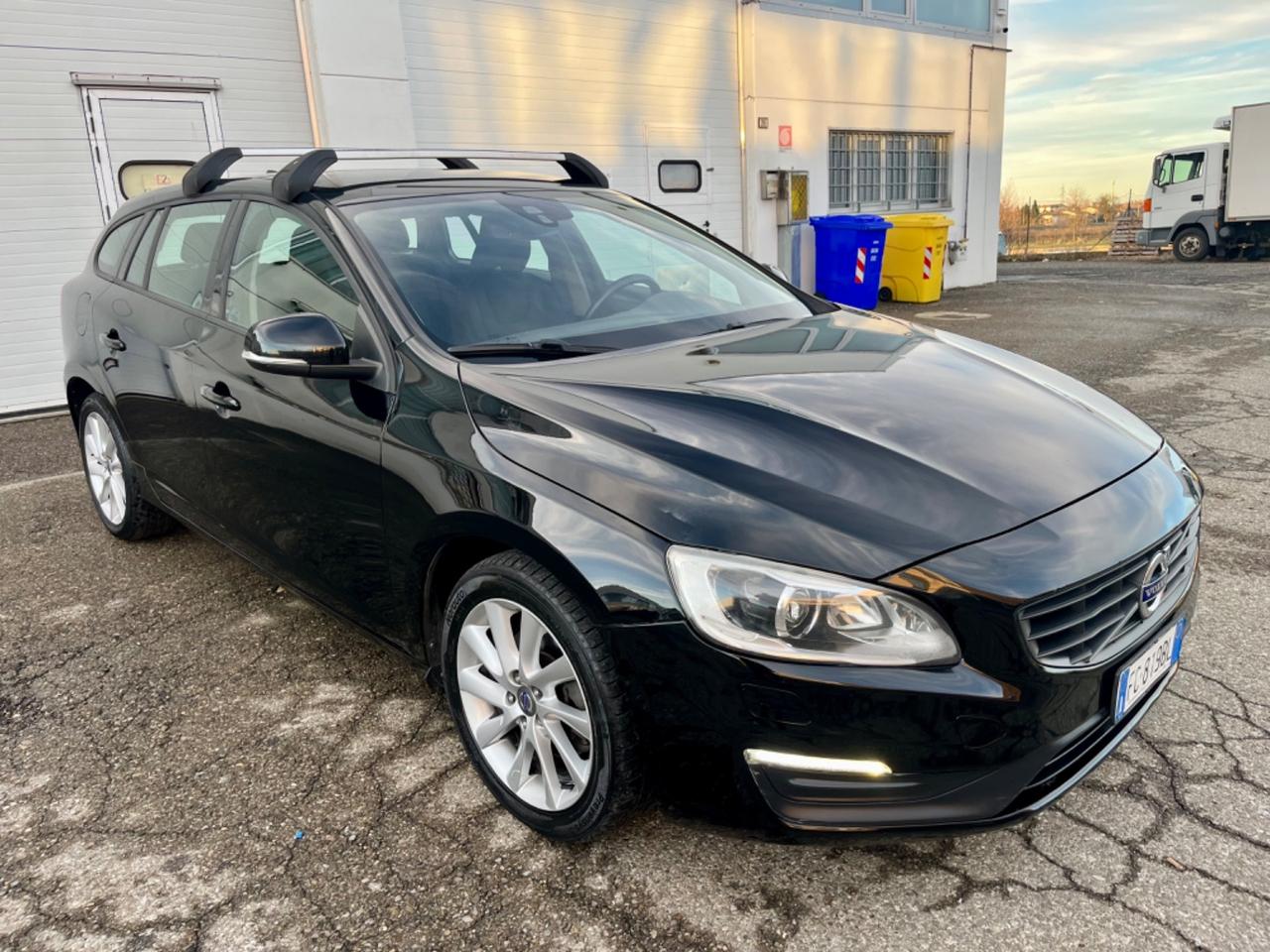 Volvo V60 2.0d 120cv 2016 127.000km euro6 perfetta