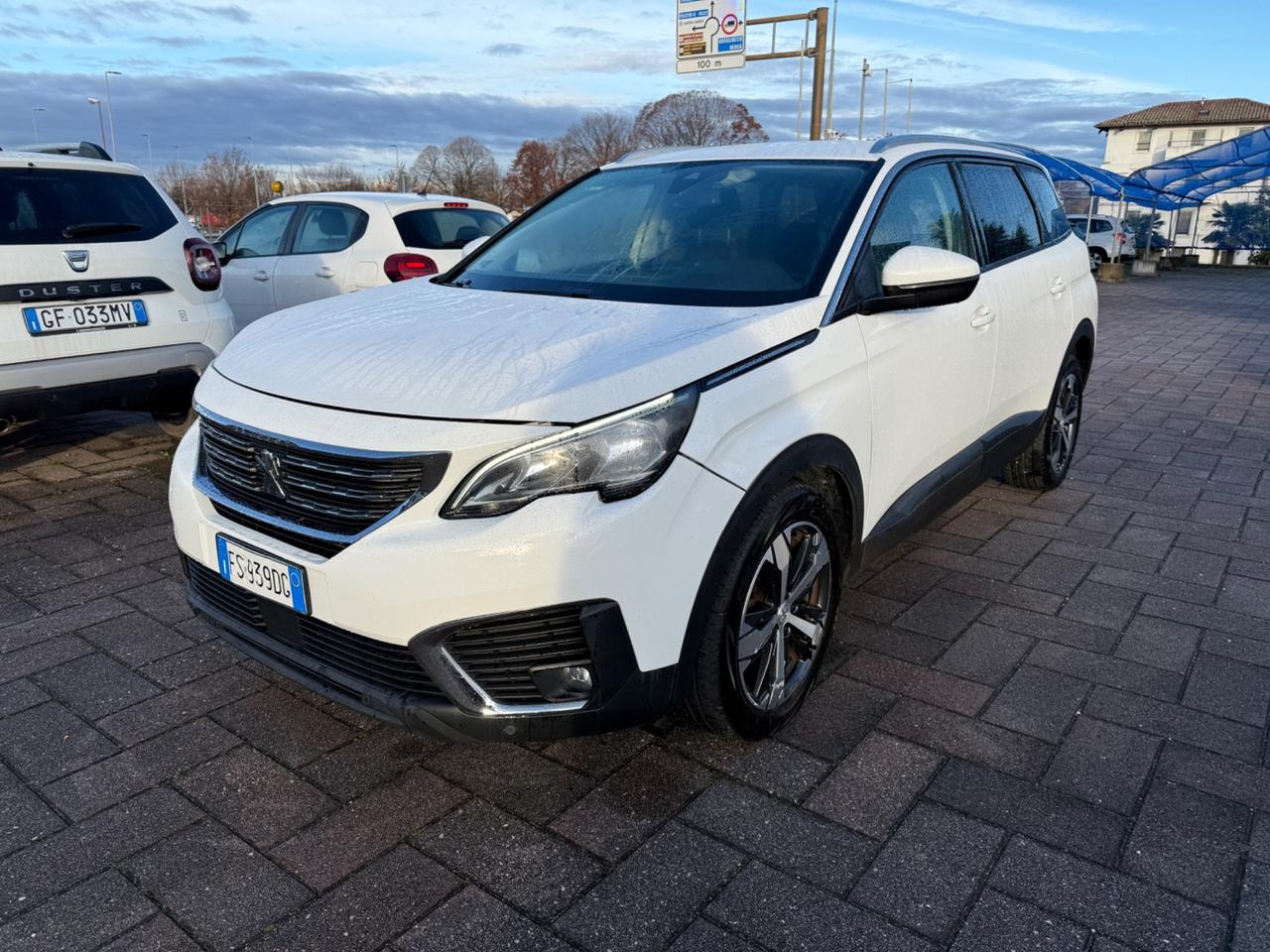 Peugeot 5008 BlueHDi 120 S&S EAT6 Business