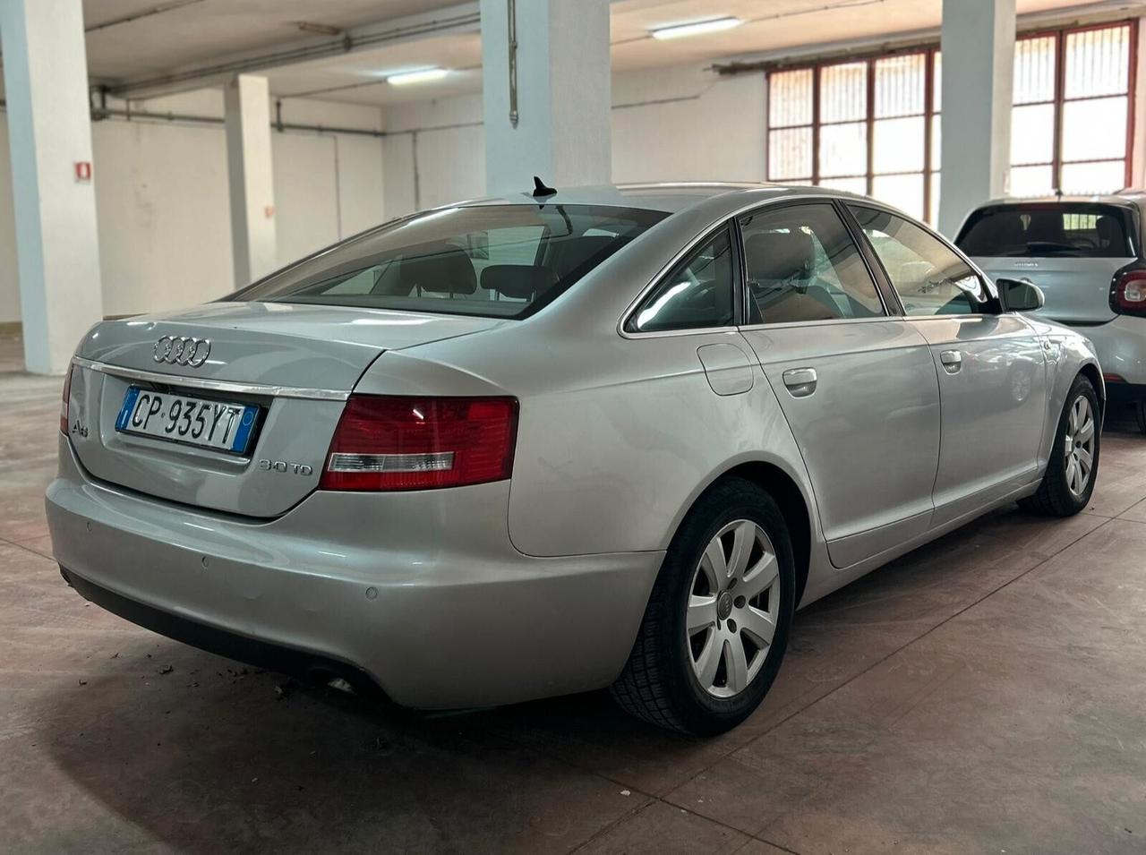 Audi A6 Avant 3.0 V6 TDI quattro tiptronic