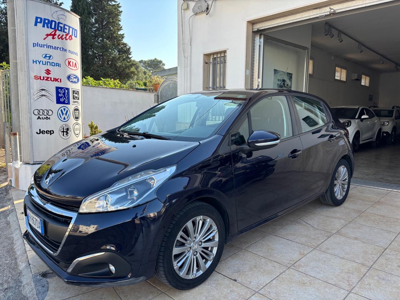 Peugeot 208 BlueHDi 75 5 porte Allure