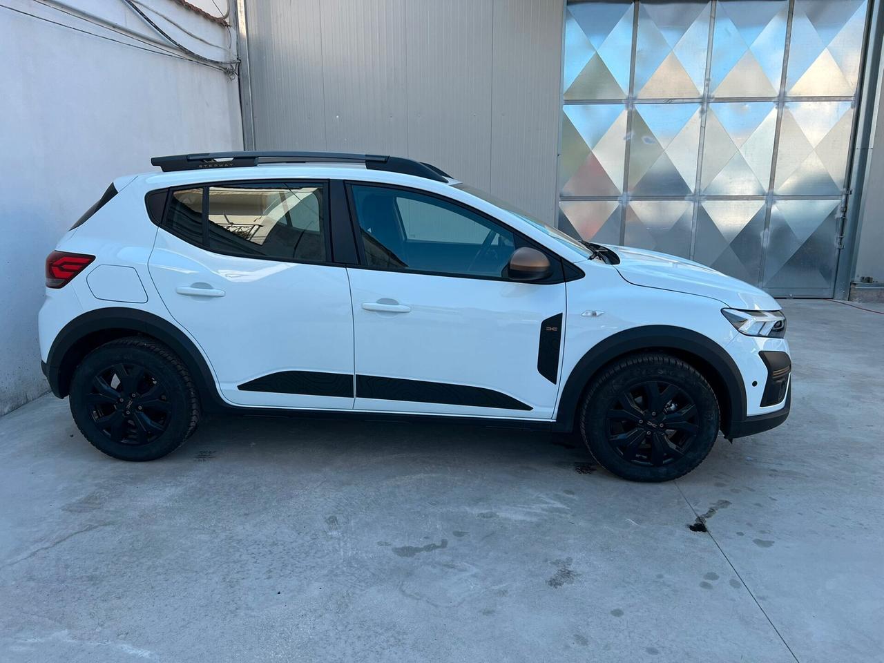 DACIA SANDERO STEPWAY 1.0 TCe 100cv 2024!!! GPL CASA MADRE!!