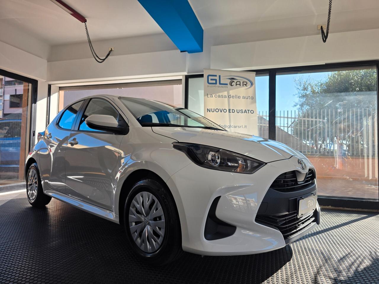 NUOVA Toyota Yaris 1.5 Hybrid 5 porte Active