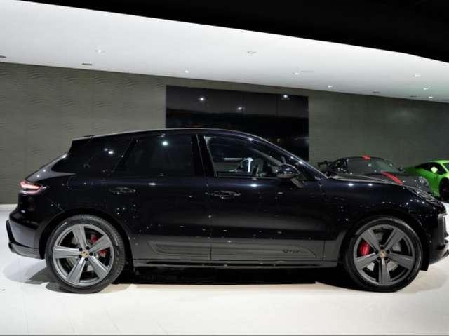 Porsche Macan GTS SPORT DESIGN CHRONO BLACK PACK TETTO ACC 21"