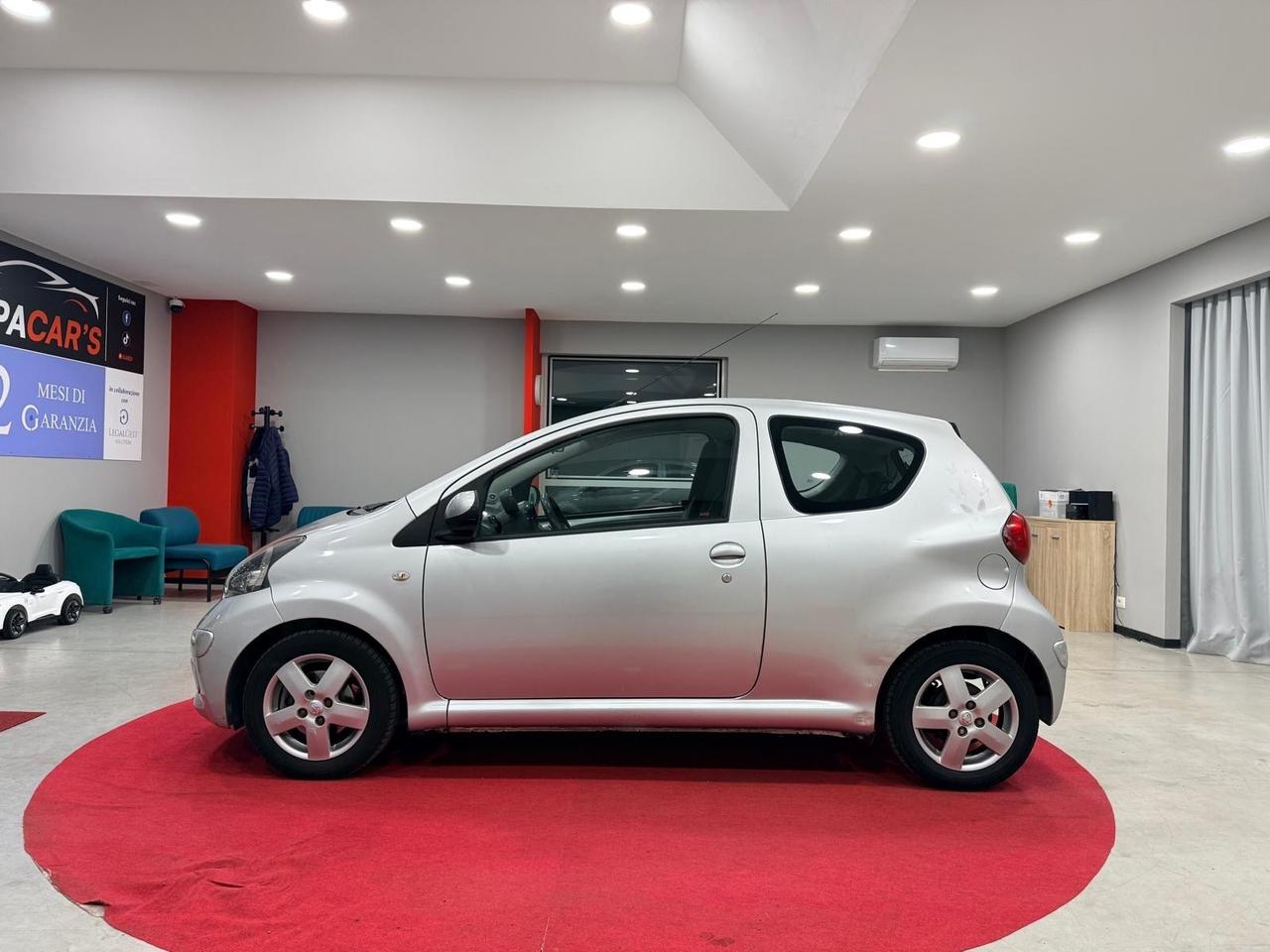 Toyota Aygo 1.0 12V VVT-i 3 porte AUTOMATICA OK NEOPATENTATI