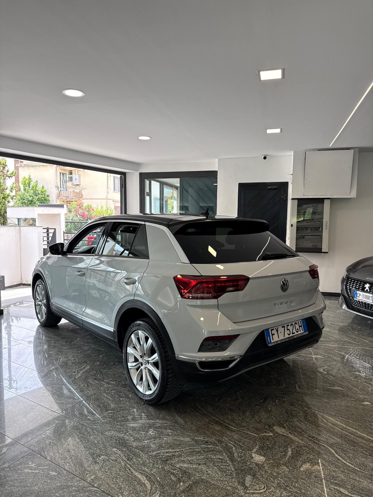 Volkswagen T-Roc 1.6 TDI SCR Business BlueMotion Technology