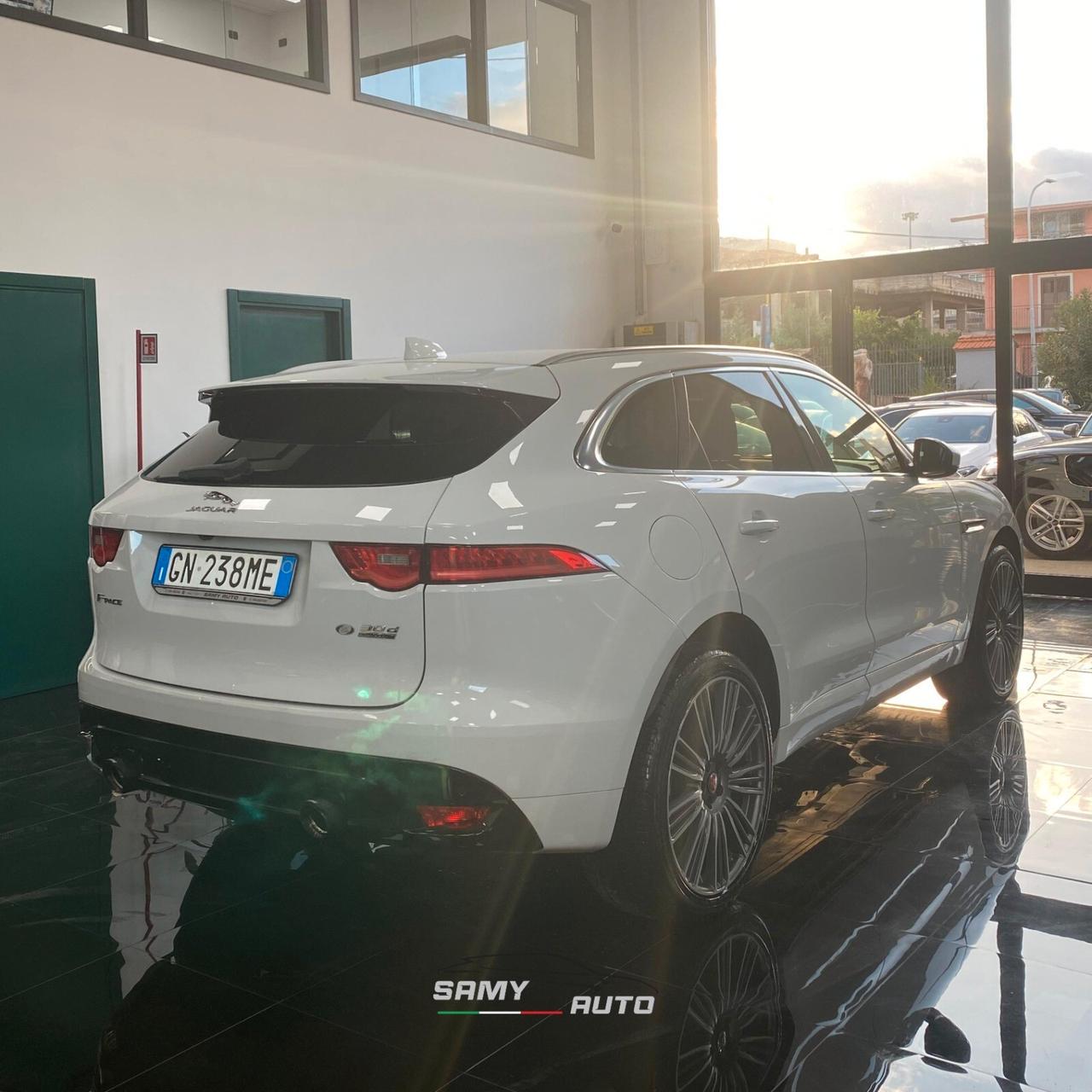 Jaguar F-Pace 3.0 D V6 300 CV AWD aut. 300 Sport