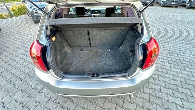 Toyota Corolla 1.6 VVT-i 110CV 3porte Neopatentato