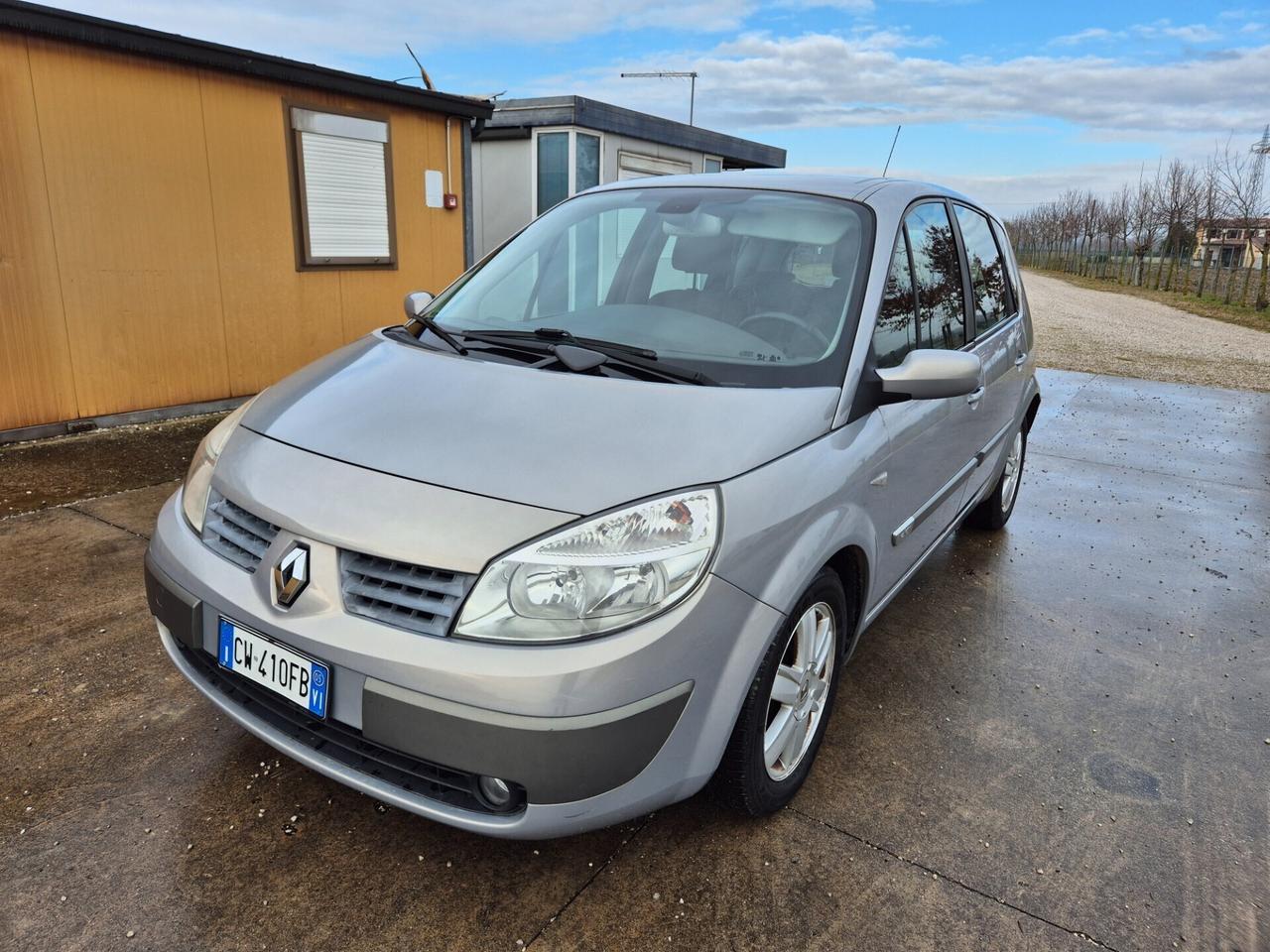 Renault Scenic Scénic 1.5 dCi/100CV Confort neopat