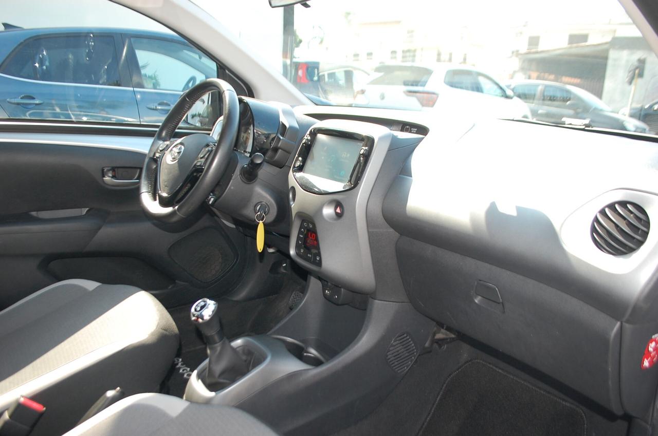 Toyota Aygo 1.0 Connect X-Play 72CV Uff Italy Led USB Bluetoot